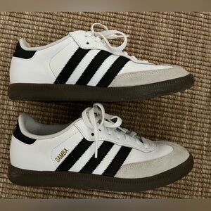 BNWOT Adidas Samba W8/M7 white/black/white